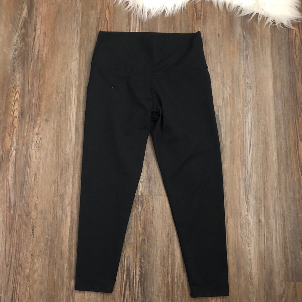 Aerie Black Leggings Sz M Short